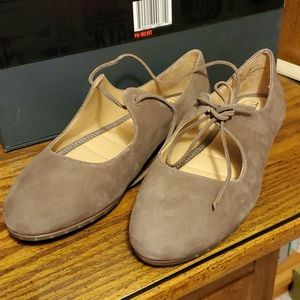 [Spring SALE Women's Shoes] me too Cacey Flat